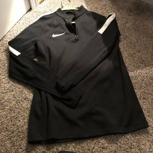 Nike dri-fit long sleeve quarter zip